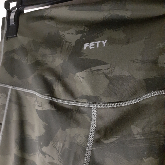 Fety Leggings - Picture 2 of 4